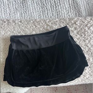 Lucky in Love Chic Velvet Black tennis skirt S (4-6)
Adorable and Unique!!